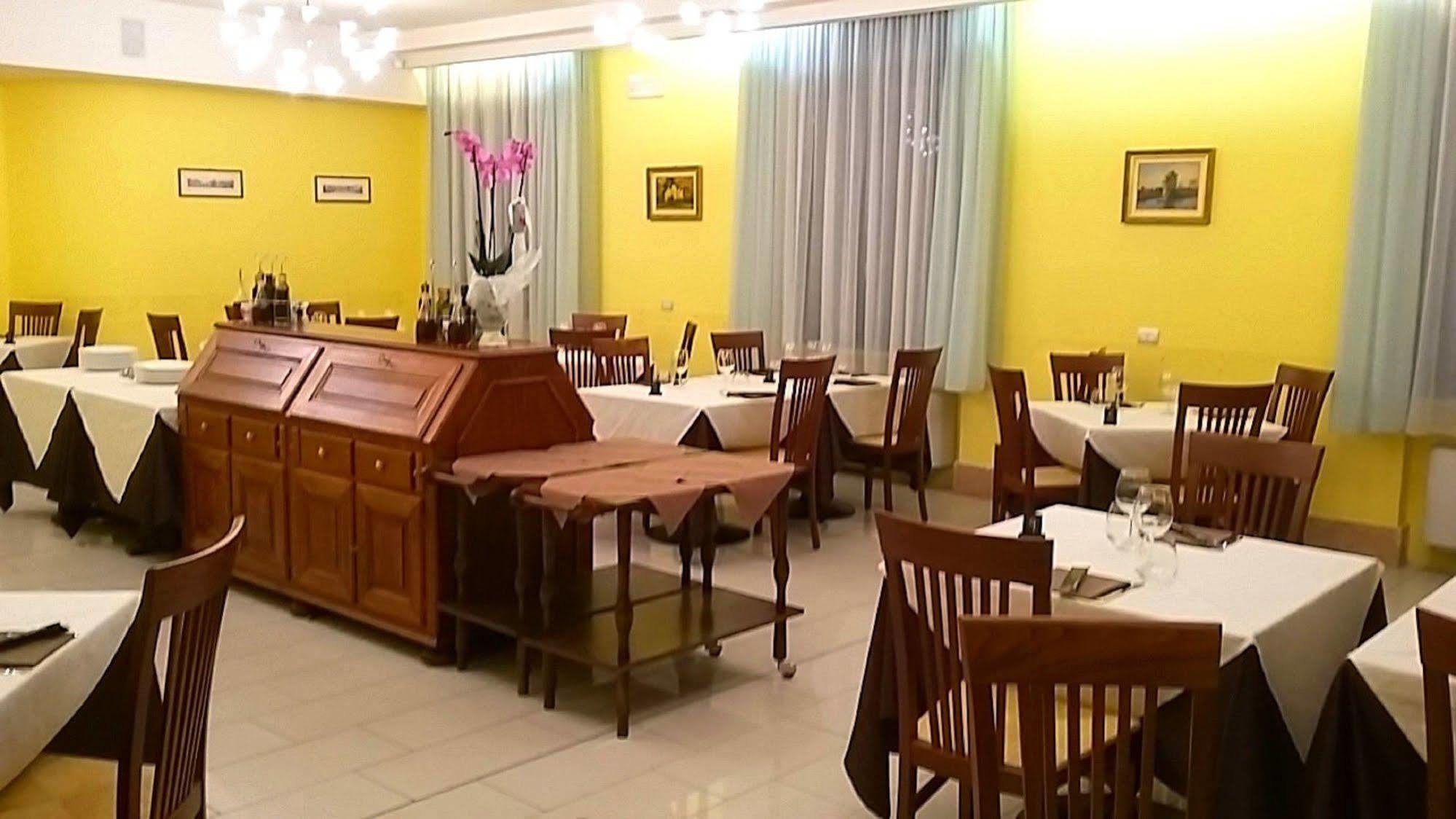 Residenza Il Capitano Bed & Breakfast San Benedetto Po Eksteriør bilde